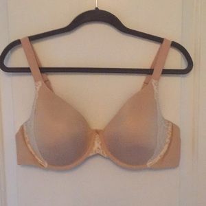 Vanity Fair bra 42C NWOT